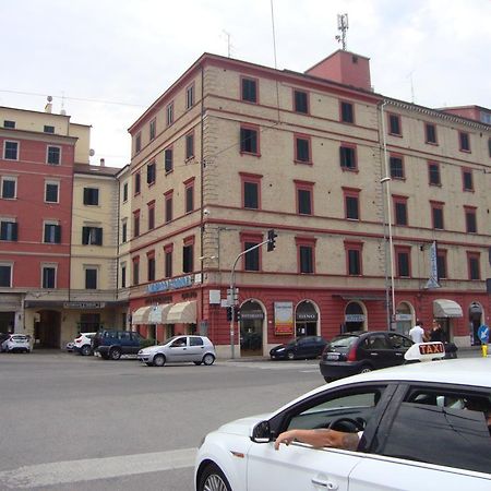 Albergo Gino Ancona Exterior foto