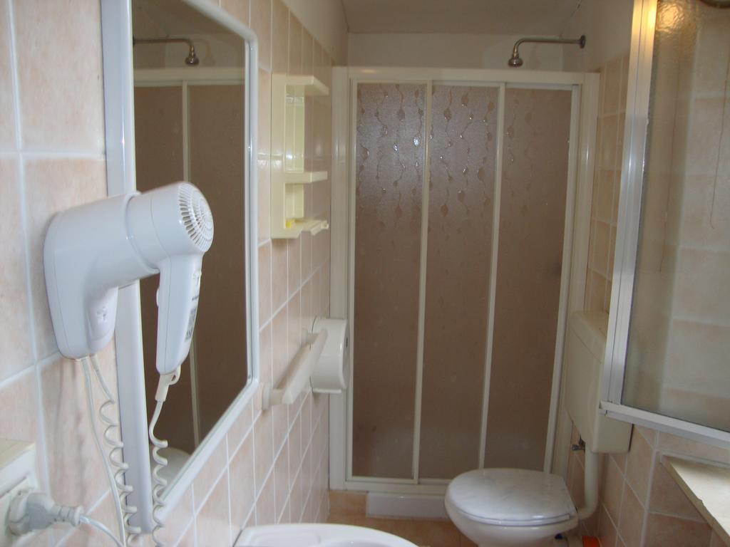 Albergo Gino Ancona Cameră foto