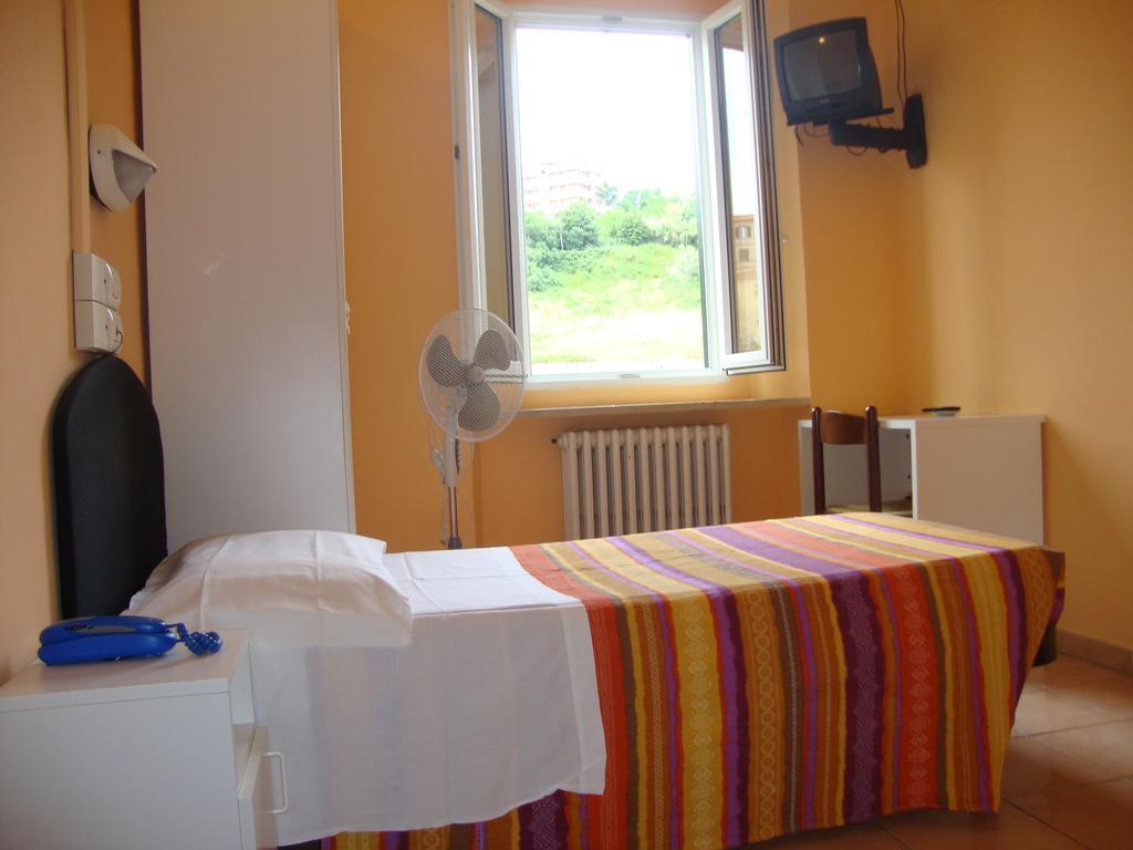 Albergo Gino Ancona Exterior foto