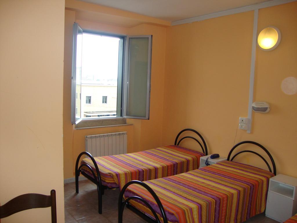 Albergo Gino Ancona Exterior foto